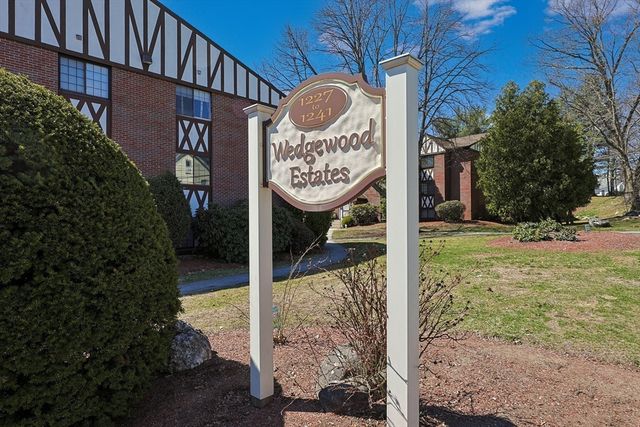 1229 Lawrence St 303, Lowell, MA 01852