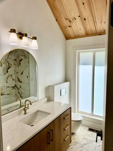 6389 Old Hwy 64 W, Warne, NC 28909