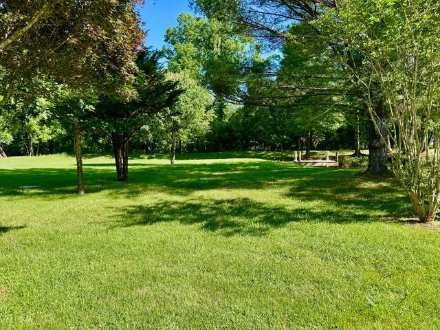6389 Old Hwy 64 W, Warne, NC 28909