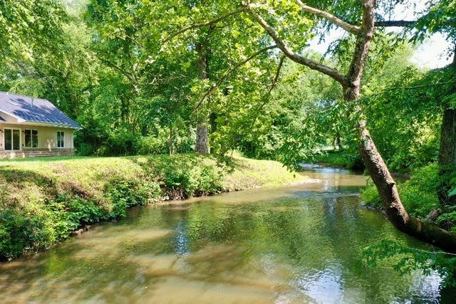 6389 Old Hwy 64 W, Warne, NC 28909