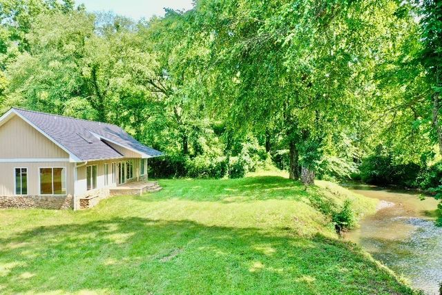 6389 Old Hwy 64 W, Warne, NC 28909