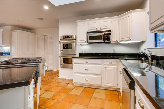 5815 Walnut Hill Lane, Dallas, TX 75230