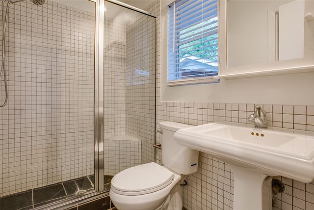 5815 Walnut Hill Lane, Dallas, TX 75230