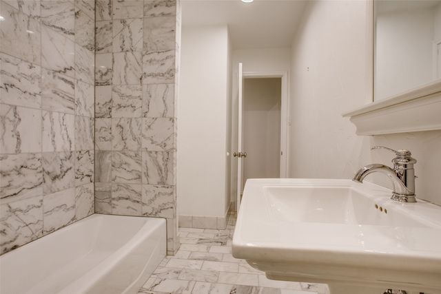 5815 Walnut Hill Lane, Dallas, TX 75230