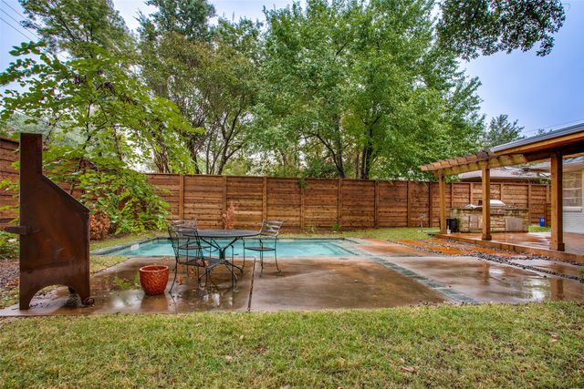 5815 Walnut Hill Lane, Dallas, TX 75230