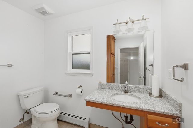 39W093 Silver Glen Road, St. Charles, IL 60175