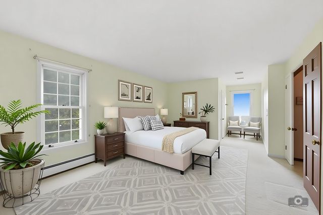 39W093 Silver Glen Road, St. Charles, IL 60175