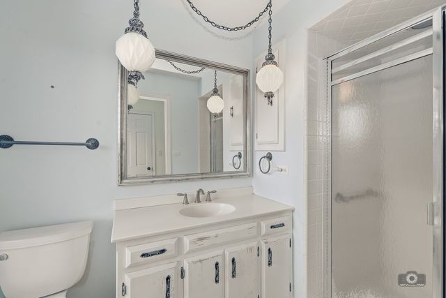 39W093 Silver Glen Road, St. Charles, IL 60175