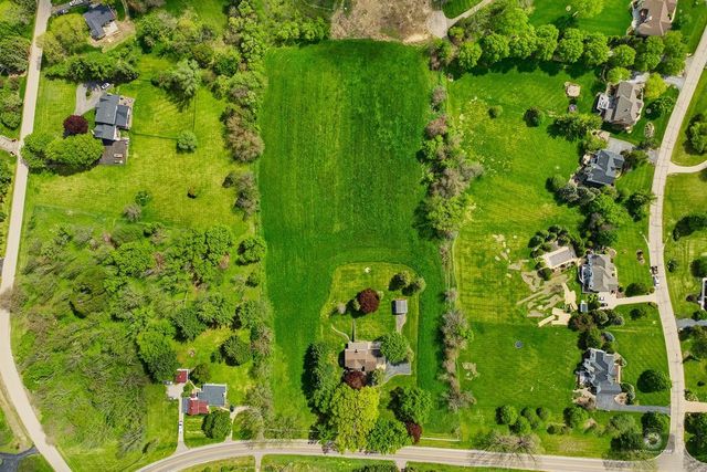 39W093 Silver Glen Road, St. Charles, IL 60175