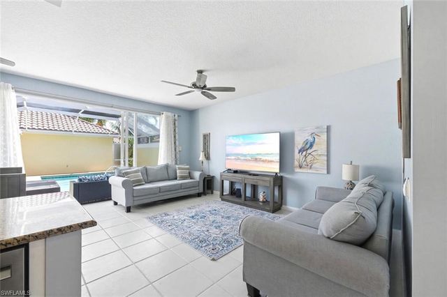 6076 Islandwalk BLVD, Naples, FL 34119