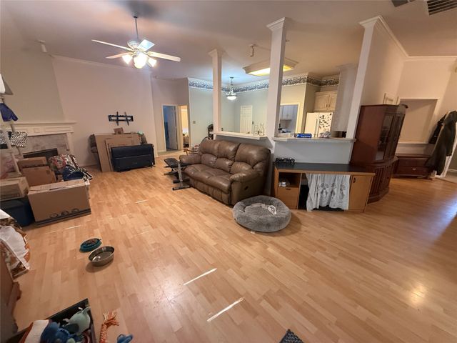 3607 Heatherbrook Drive, Arlington, TX 76001