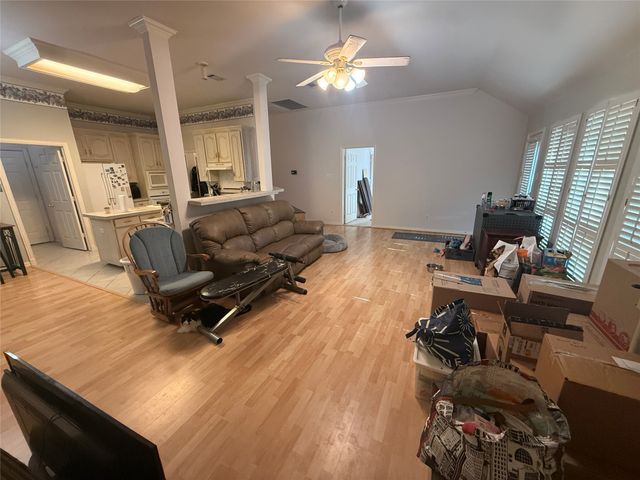 3607 Heatherbrook Drive, Arlington, TX 76001