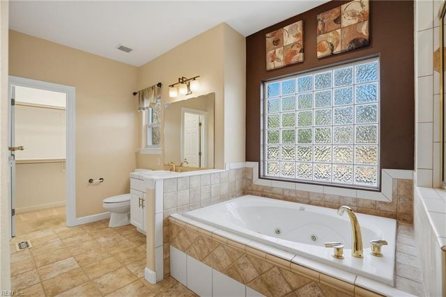 904 Corrente LN, Virginia Beach, VA 23456