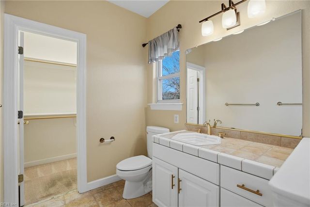 904 Corrente LN, Virginia Beach, VA 23456