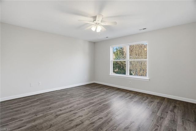 904 Corrente LN, Virginia Beach, VA 23456