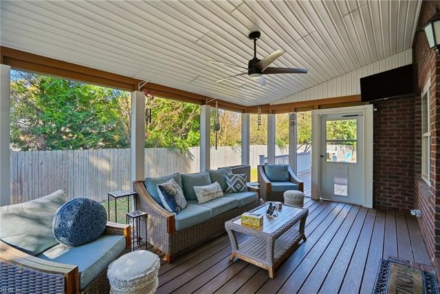 904 Corrente LN, Virginia Beach, VA 23456