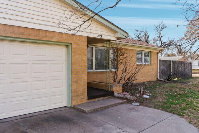 201 W Kinkaid St, Wichita, KS 67213