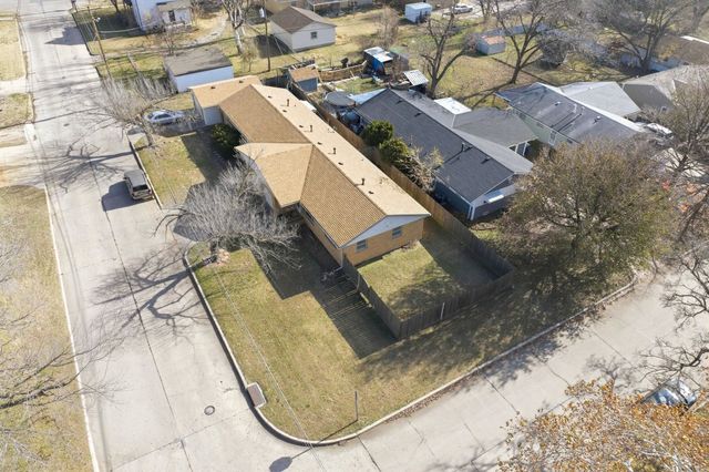 201 W Kinkaid St, Wichita, KS 67213