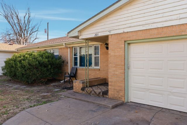 201 W Kinkaid St, Wichita, KS 67213