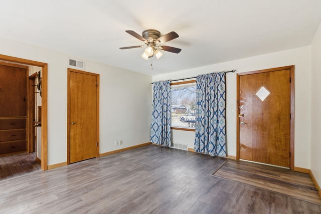 201 W Kinkaid St, Wichita, KS 67213