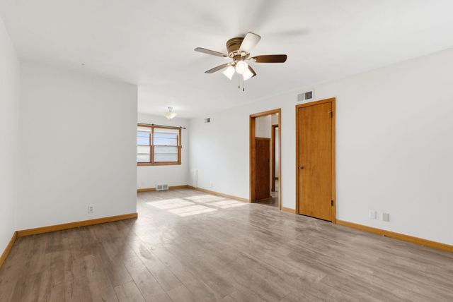 201 W Kinkaid St, Wichita, KS 67213