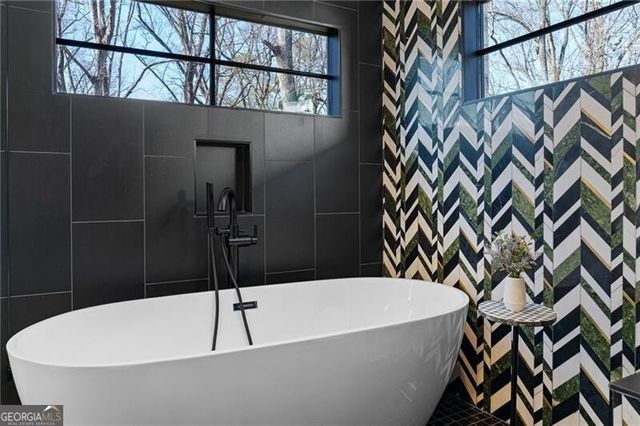 1380 Wayne Avenue NE, Atlanta, GA 30306