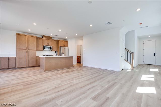 11952 Angle Cliff Avenue, Las Vegas, NV 89138