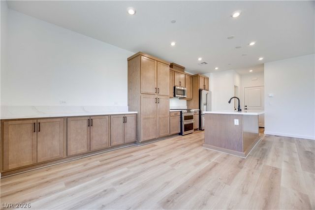 11952 Angle Cliff Avenue, Las Vegas, NV 89138