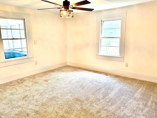 14 F Street, Inman, SC 29349