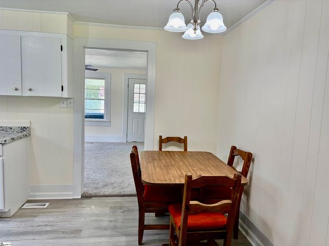 14 F Street, Inman, SC 29349