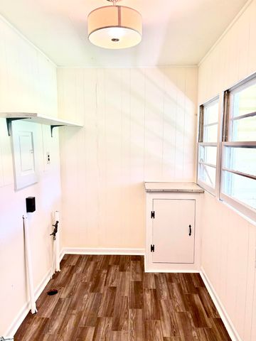 14 F Street, Inman, SC 29349