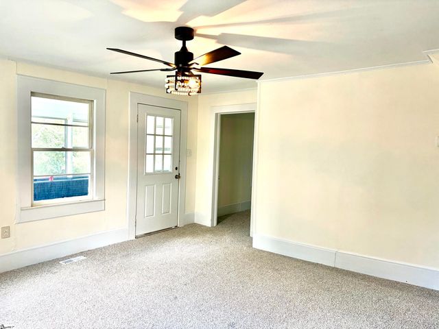 14 F Street, Inman, SC 29349