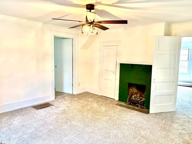 14 F Street, Inman, SC 29349