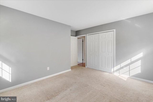 4133 POINT HOLLOW LN, Fairfax, VA 22033