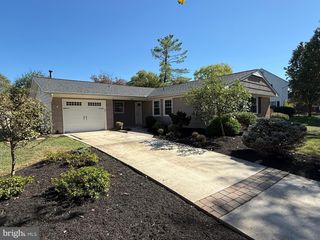 4133 POINT HOLLOW LN, Fairfax, VA 22033