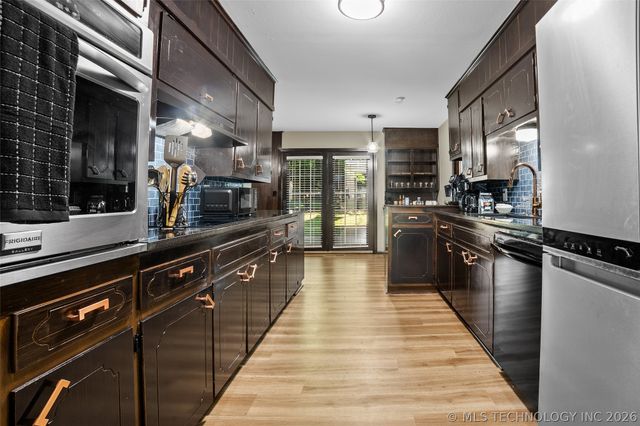 6023 S Irvington Avenue, Tulsa, OK 74135