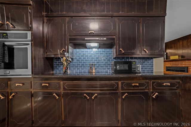 6023 S Irvington Avenue, Tulsa, OK 74135