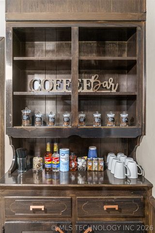 6023 S Irvington Avenue, Tulsa, OK 74135