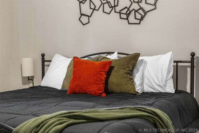 6023 S Irvington Avenue, Tulsa, OK 74135