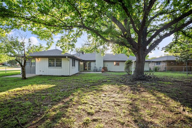 6023 S Irvington Avenue, Tulsa, OK 74135