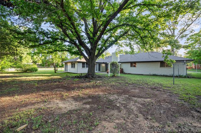 6023 S Irvington Avenue, Tulsa, OK 74135