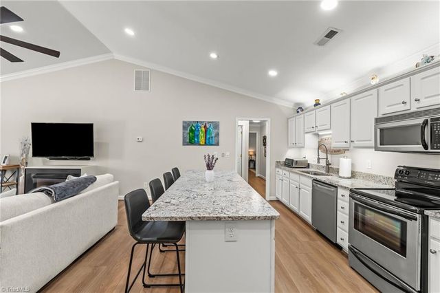 869 Easy Street, Asheboro, NC 27205