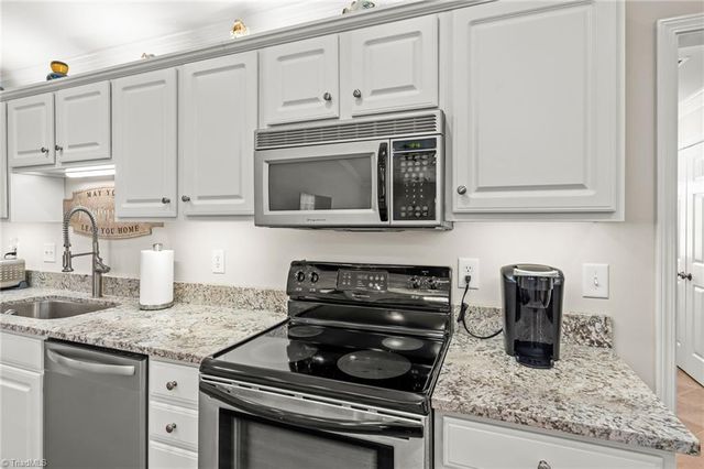 869 Easy Street, Asheboro, NC 27205