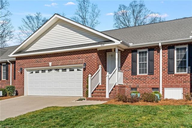 869 Easy Street, Asheboro, NC 27205