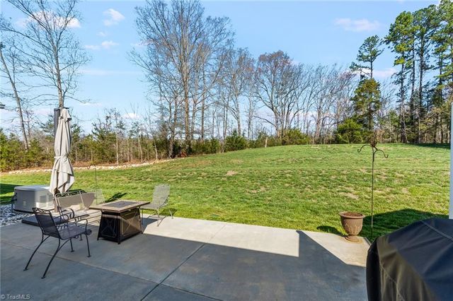 869 Easy Street, Asheboro, NC 27205