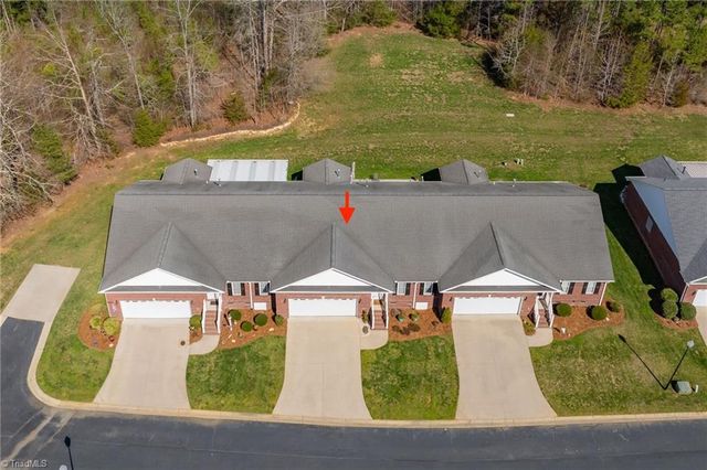 869 Easy Street, Asheboro, NC 27205