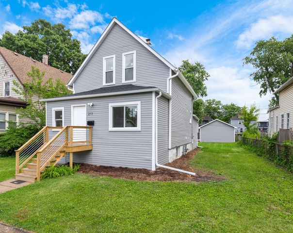 211 S 9th Avenue, Maywood, IL 60153