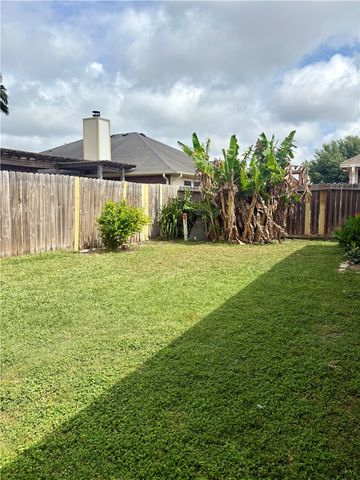 8321 Salsa Dr, Corpus Christi, TX 78414