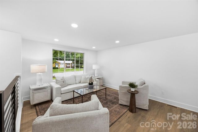 5903 Carpenter Drive, Charlotte, NC 28226