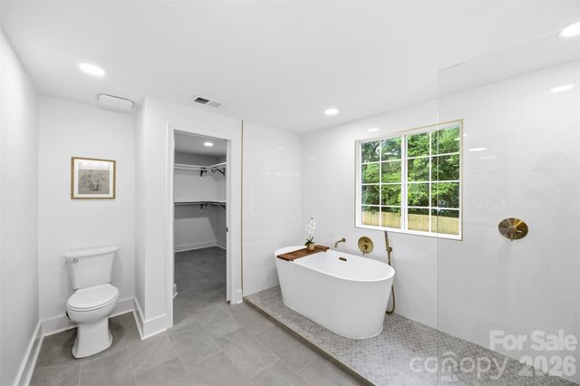 5903 Carpenter Drive, Charlotte, NC 28226